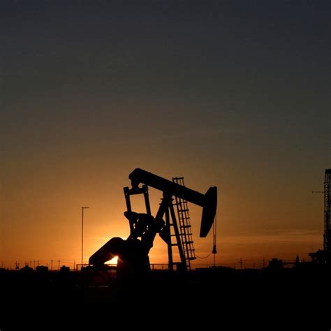 oilesport|Saudis and Russia Extend Oil Supply Cuts to Prop Up Market.